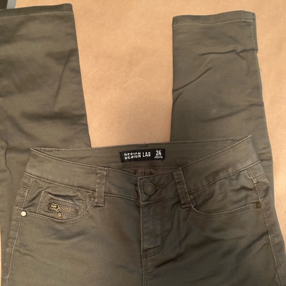 Design Lab Pants - Picture 2 of 4